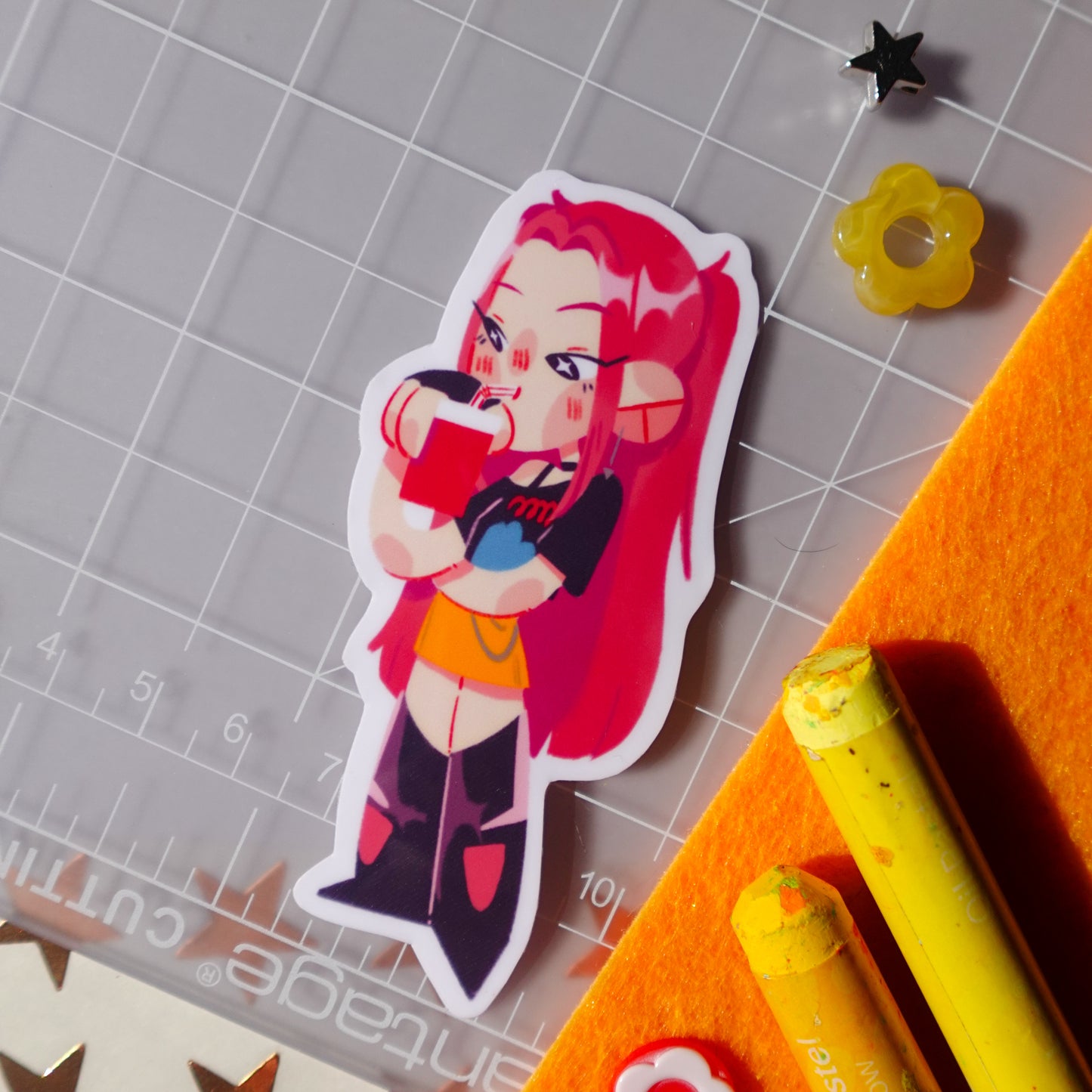 mira (huntrix) - sticker