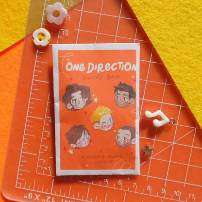 one direction - phone charm blind bag